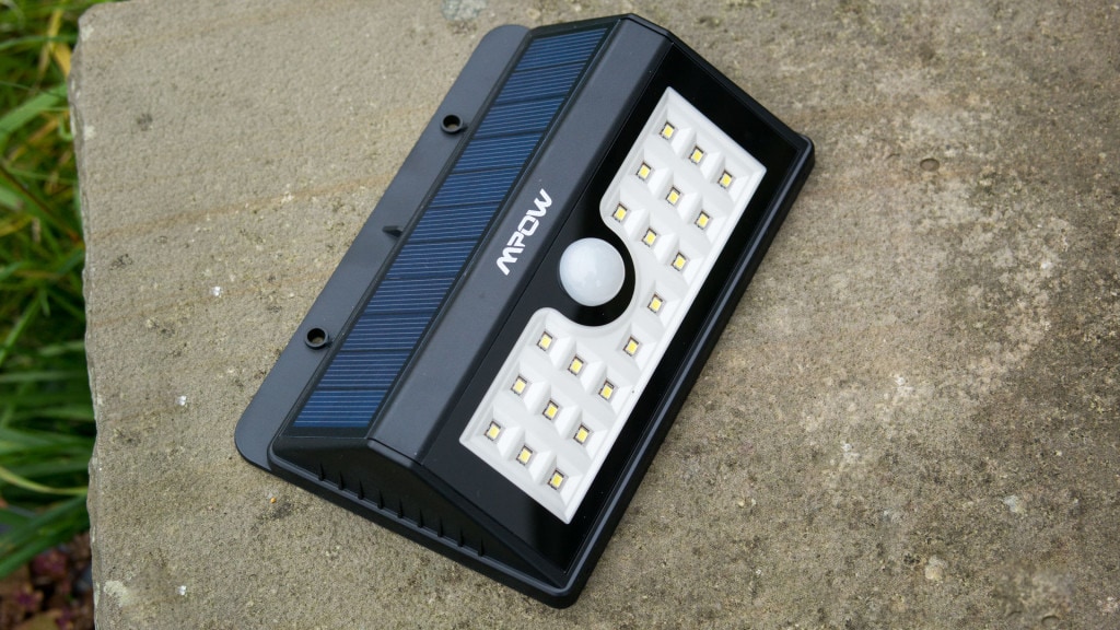 Mpow Solarleuchte mit Bewegungsmelder und 20 LEDs im Test-5
