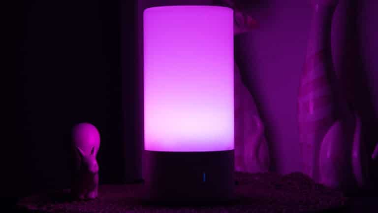 Die AUKEY LED Farbwechsel Lampe im Test – Zuhause Farbe bekennen